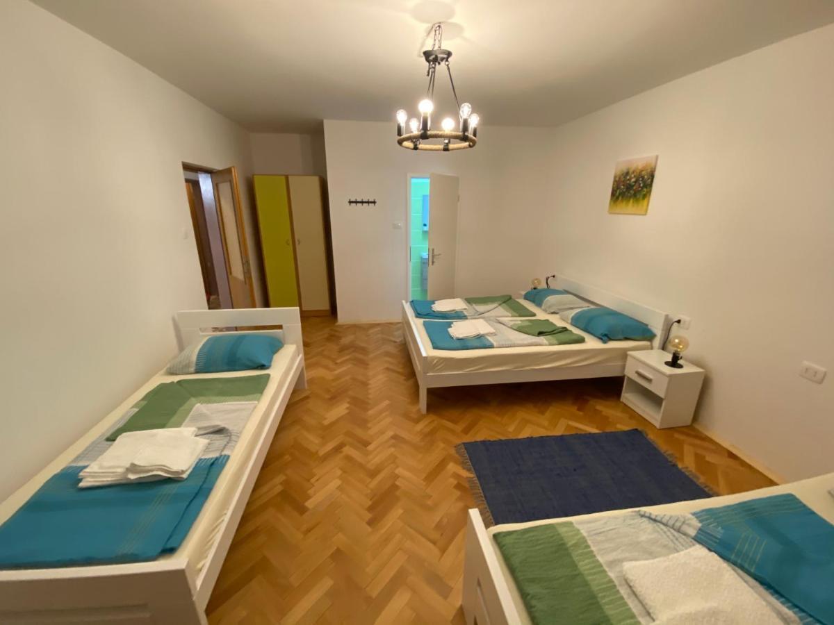 Hostel Sobe Kaki In Kivi Izola Exteriér fotografie