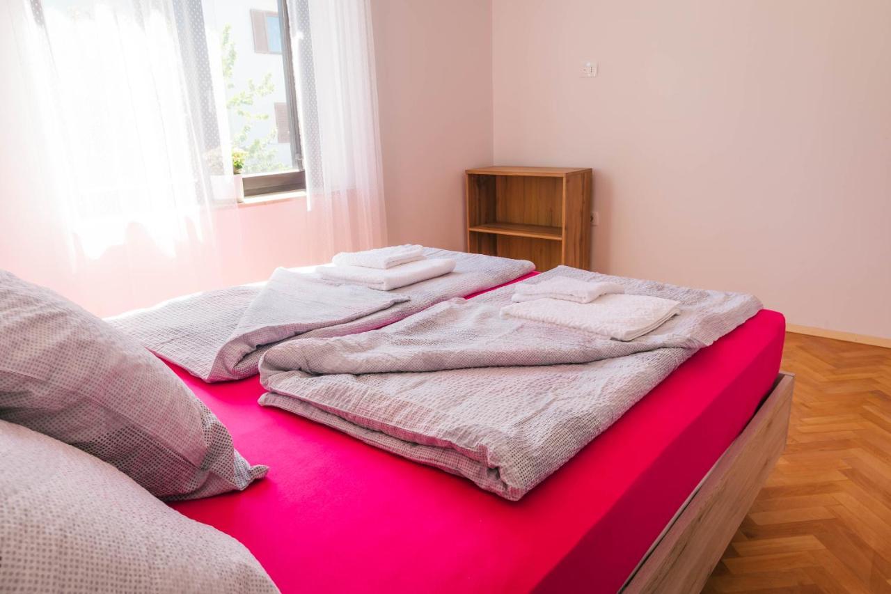 Hostel Sobe Kaki In Kivi Izola Exteriér fotografie